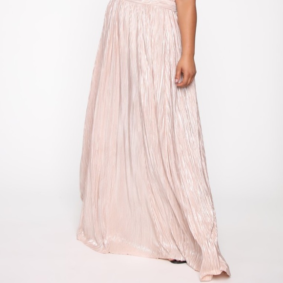 Pleated Maxi Dress - Champagne fashion nova - Picture 5 of 6